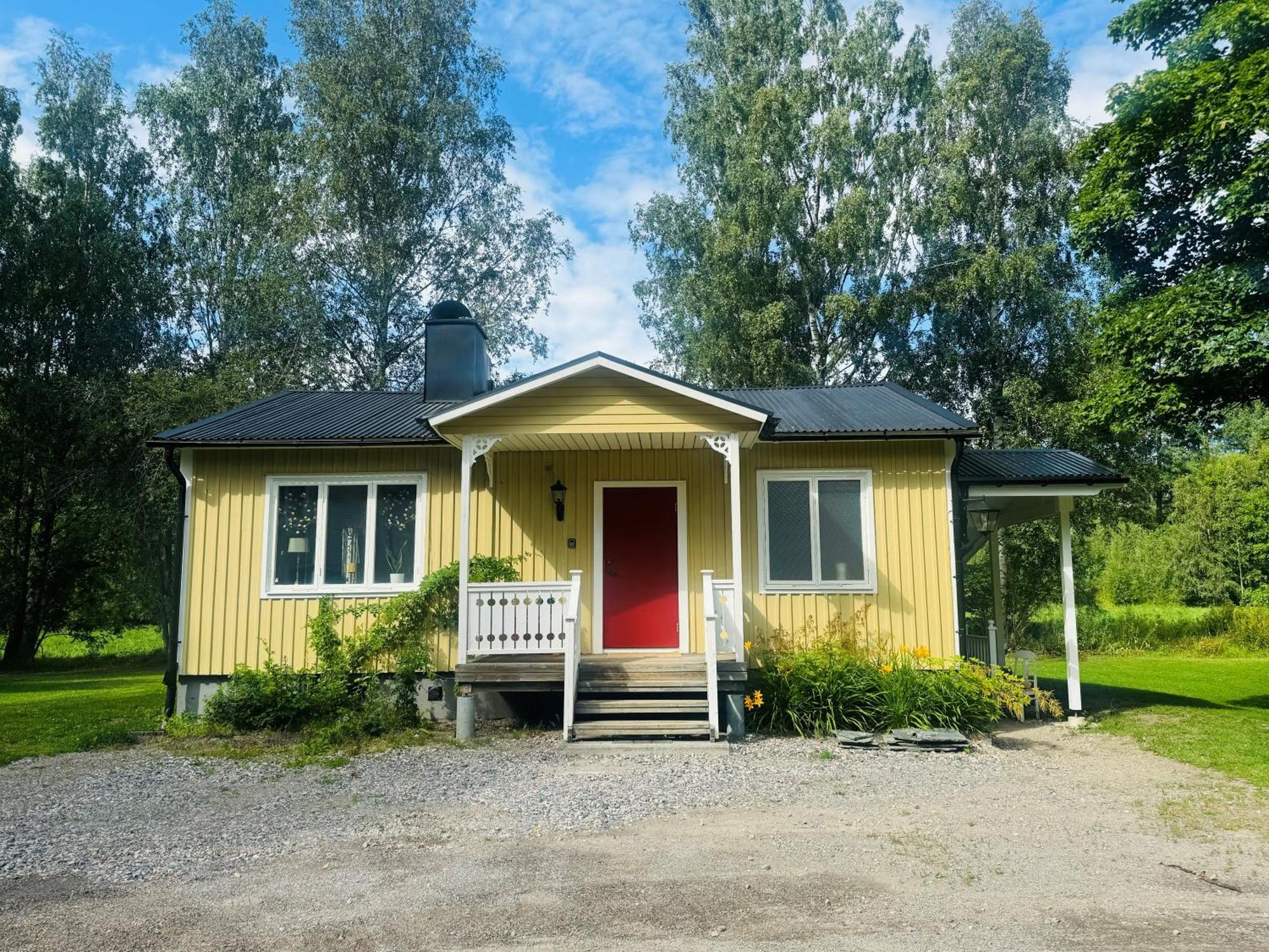 Merlo Slott Timra Luaran gambar